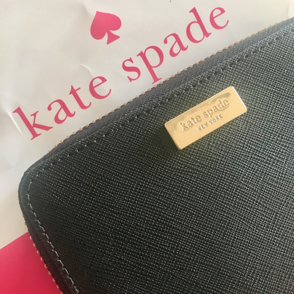 Kate spade zipper wallet